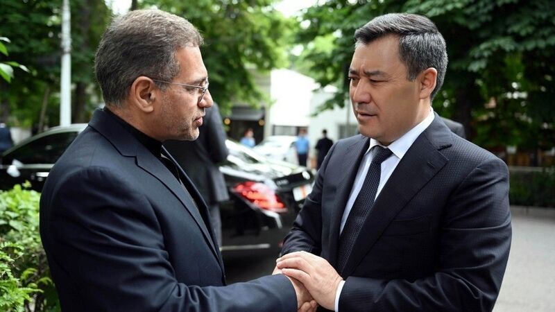 رئيس قيرغيزستان : رئيسي ابن مخلص لوطنه وكرس حياته لخدمة وطنه