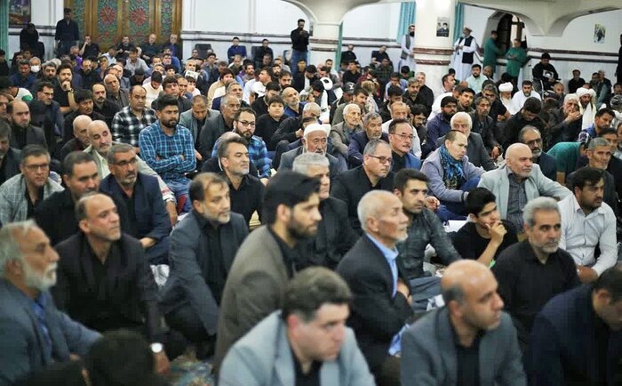 بیش از یکصد هزار مهاجر افغانستان مقیم مشهد در تشییع رئیس جمهور شهید شرکت کردند