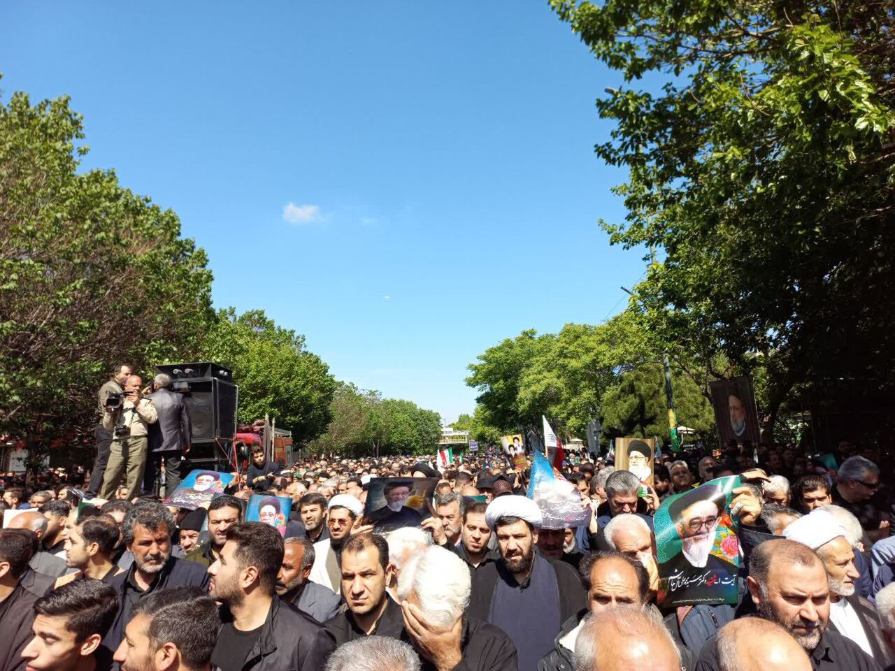 سرلشکر باقری : آل هاشم و رحمتی در اوج فروتنی به شهادت رسیدند سرلشکر باقری : آل هاشم و رحمتی در اوج فروتنی به شهادت رسیدند