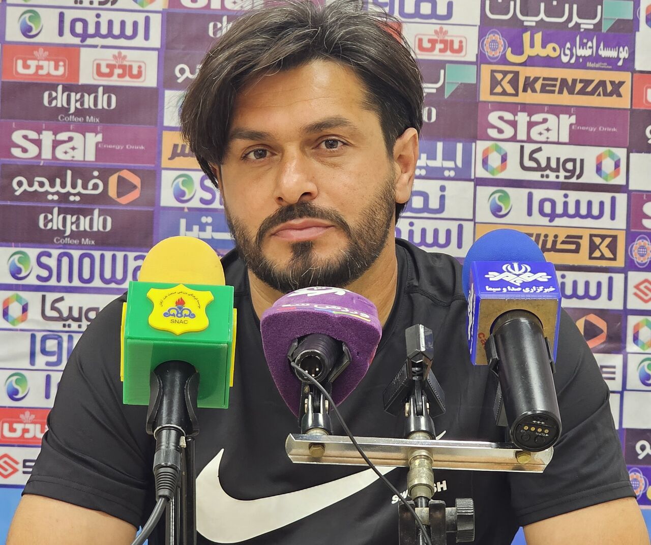 سرمربی شمس آذر قزوین : فوتبال شرافتمندانه را برابر صنعتنفت ارائه میدهیم سرمربی شمس آذر قزوین : فوتبال شرافتمندانه را برابر صنعتنفت ارائه میدهیم