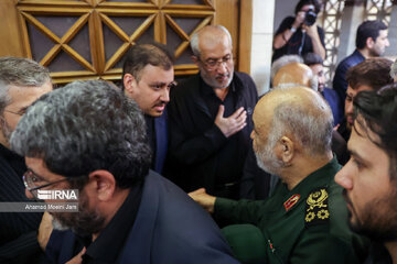 Ceremonia de luto por el martirio del ministro de Asuntos Exteriores de Irán