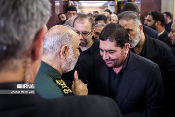 Ceremonia de luto por el martirio del ministro de Asuntos Exteriores de Irán