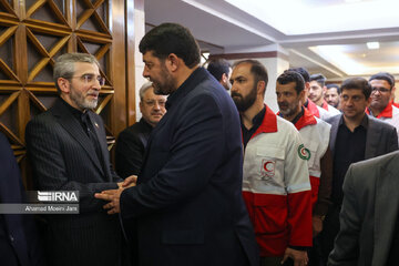 Ceremonia de luto por el martirio del ministro de Asuntos Exteriores de Irán