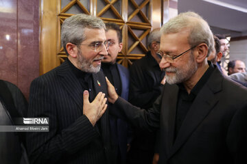 Ceremonia de luto por el martirio del ministro de Asuntos Exteriores de Irán