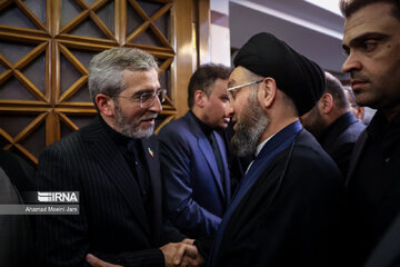 Ceremonia de luto por el martirio del ministro de Asuntos Exteriores de Irán