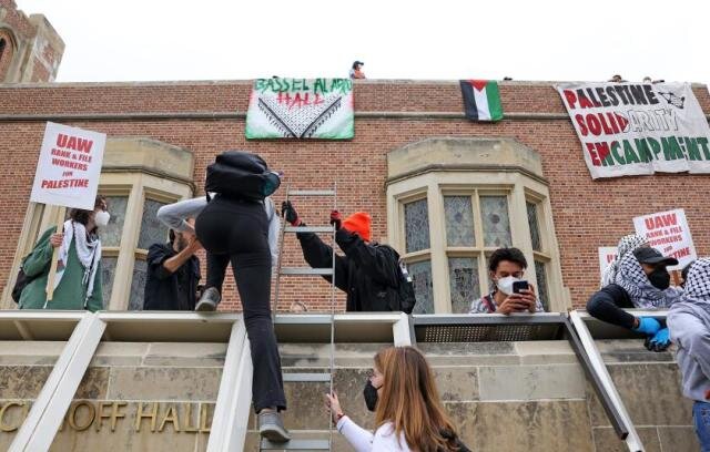 Kaliforniya Üniversitesi'nde Filistin yanlısı oturma eylemi ve Harvard'da devam eden öğrenci protestoları
