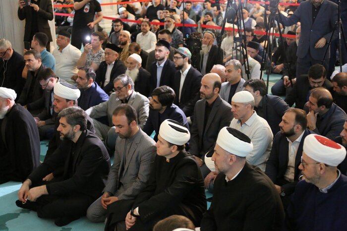 مجلس ختم رئیس‌جمهور شهید به میزبانی مفتی اعظم روسیه  در مسجد جامع مسکو+ فیلم