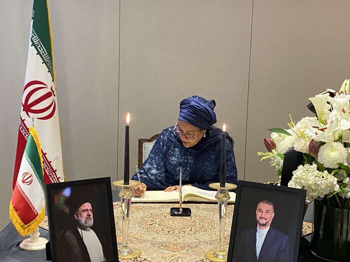 ادای احترام قائم مقام دبیرکل سازمان ملل به رئیس جمهور و وزیر خارجه شهید ایران