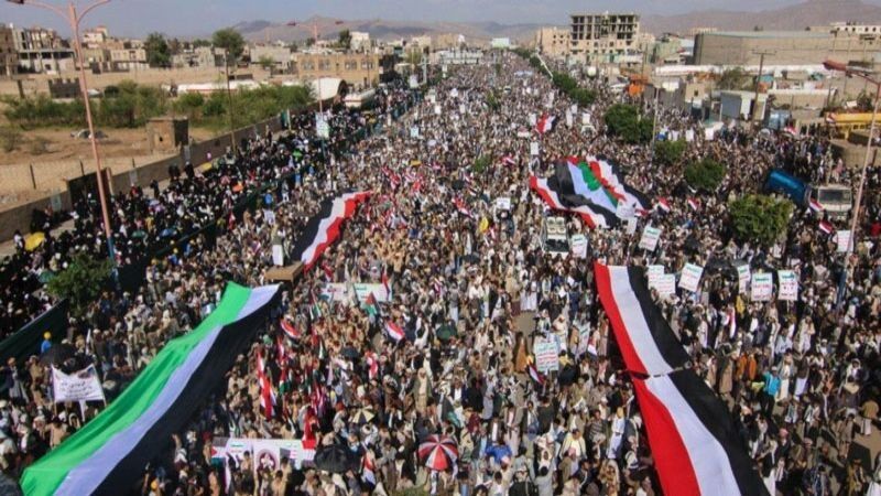 الشعب اليمني يعزي باستشهادالشهيد إبراهيم رئيسي ورفاقه