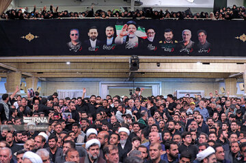 Ayatolá Jameneí conmemora al presidente mártir Raisi y su séquito