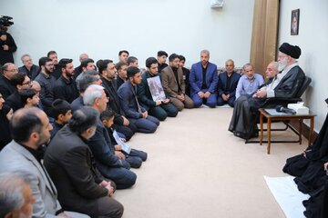 „Die großartige Beerdigungszeremonie der Märtyrer zeigte, dass die iranische Nation lebt“