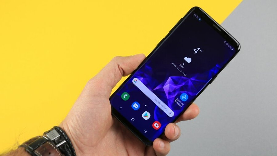 تأثیر استفاده از تلفن همراه در دوران شیردهی بر نوزاد