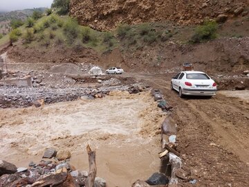 راه دسترسی ۱۲ روستای مرزن آباد چالوس بازگشایی شد