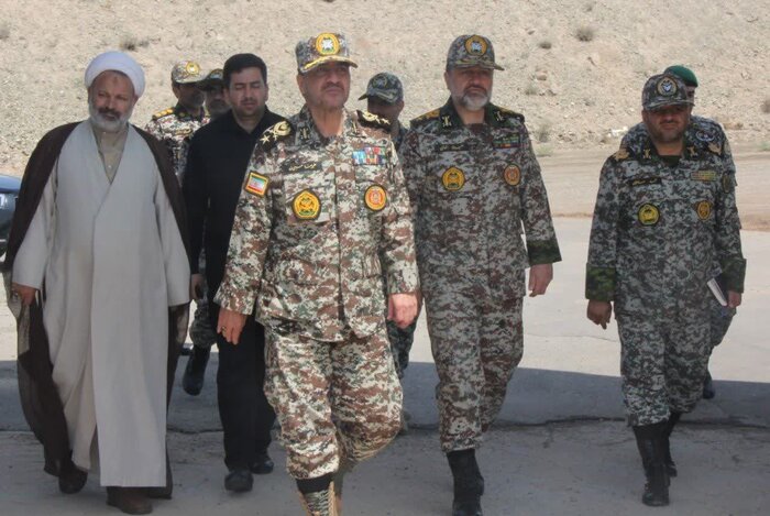 فرمانده نیروی پدافند هوایی ارتش: با تمام توان حافظ تمامیت ارضی کشور هستیم