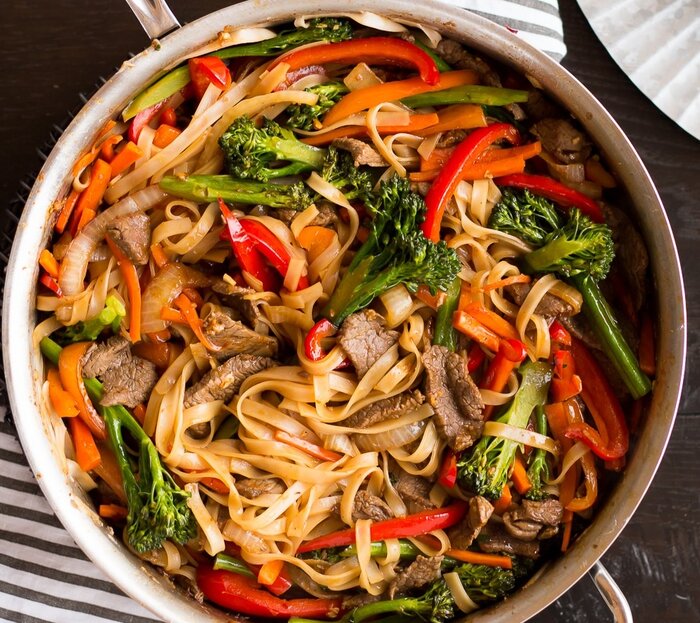 نودل بخوریم یا نخوریم؟