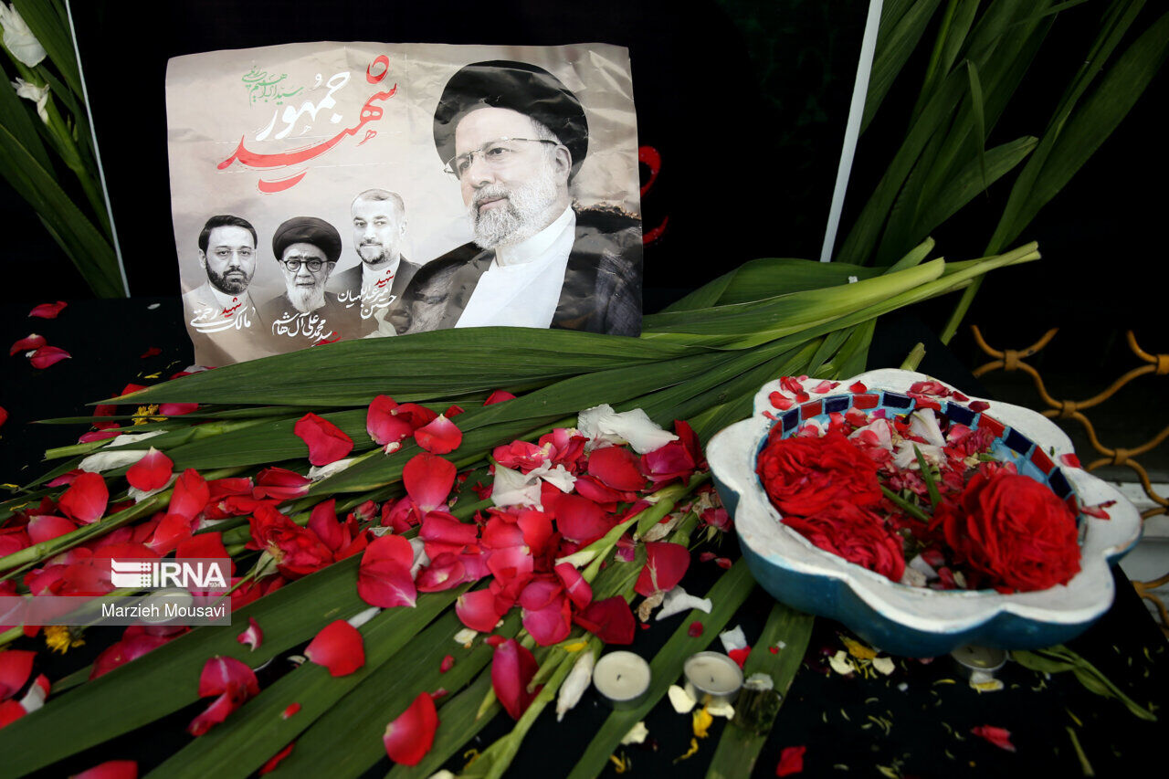 کمک به جبهه مقاومت اهتمام شهید رئیسی بود کمک به جبهه مقاومت اهتمام شهید رئیسی بود