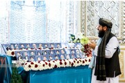 سرپرست سفارت افغانستان مقیم تهران کتاب خاطرات رئیس جمهور فقید ایران را امضا کرد