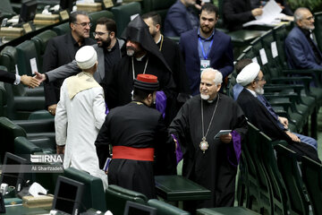 La cérémonie d'ouverture du 12ème Parlement iranien
