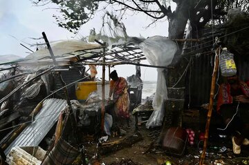 طوفان «رمال» دست‌کم جان ۱۰ نفر را در بنگلادش و هند گرفت