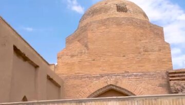 فیلم | مسجد قروه در ابهر، یادگاری از دوره سلجوقیان