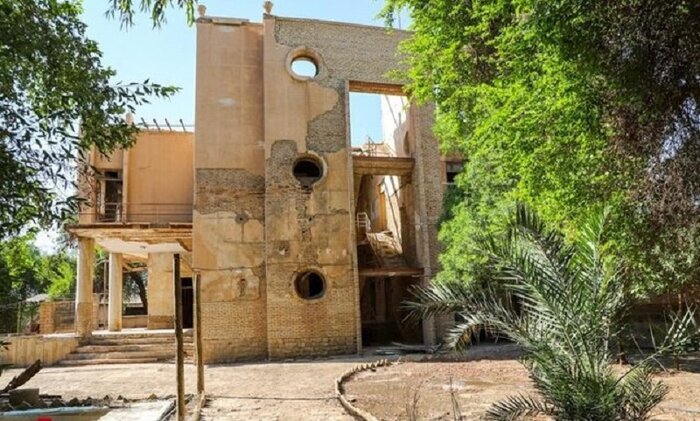 خطر ریزش در کمین هتل قو اهواز