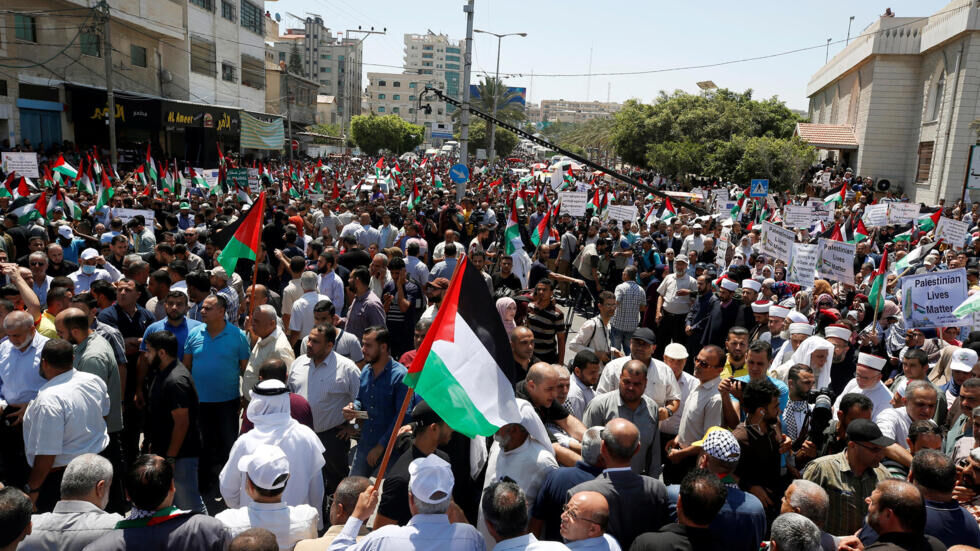 مسيرات في الضفة الغربية تنديداً بالمجزرة الصهيونية في رفح
