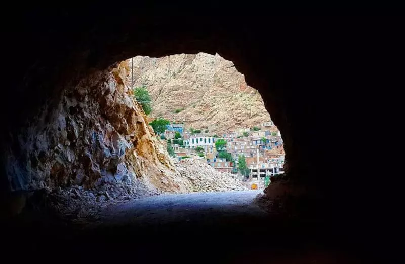 روستای هجیج؛ جاذبهای شگفت انگیز در دل کوههای کرمانشاه