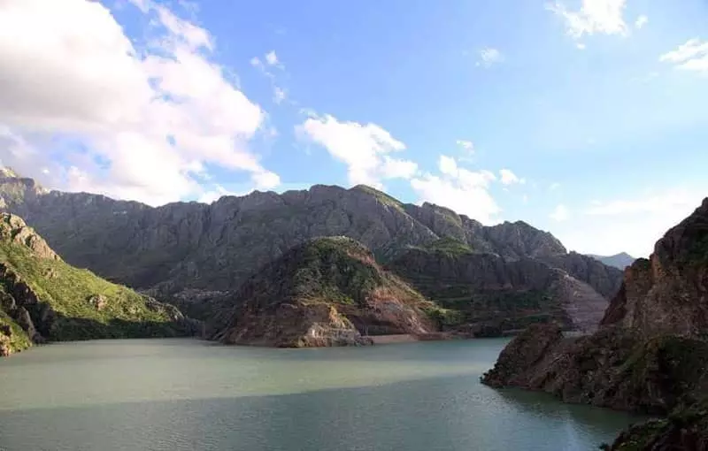 روستای هجیج؛ جاذبهای شگفت انگیز در دل کوههای کرمانشاه