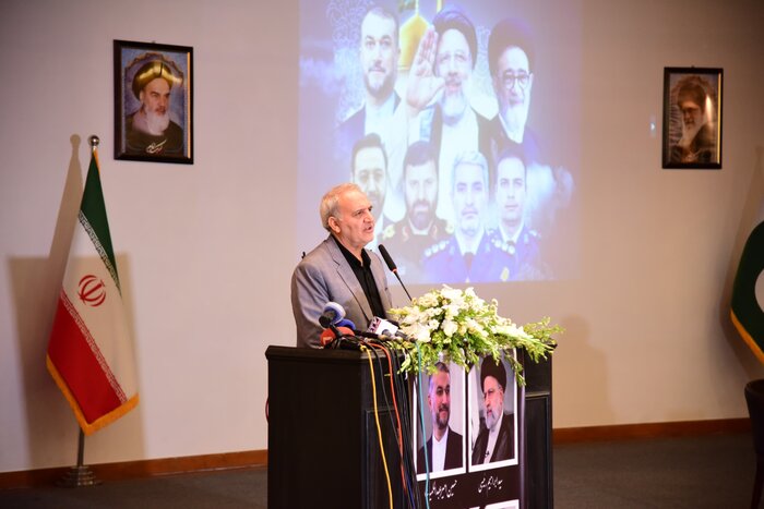 دیپلماسی شهید رئیسی جان تازهای به انقلاب اسلامی بخشید + فیلم