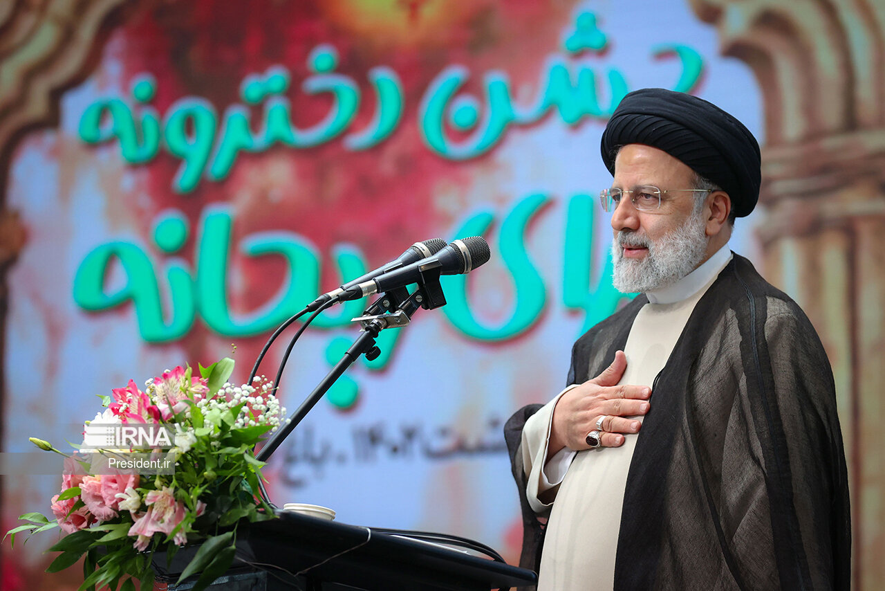 آخرین دیدار رئیس جمهور با دختران ایران؛ خاطرهای از جنس پدر و دختری