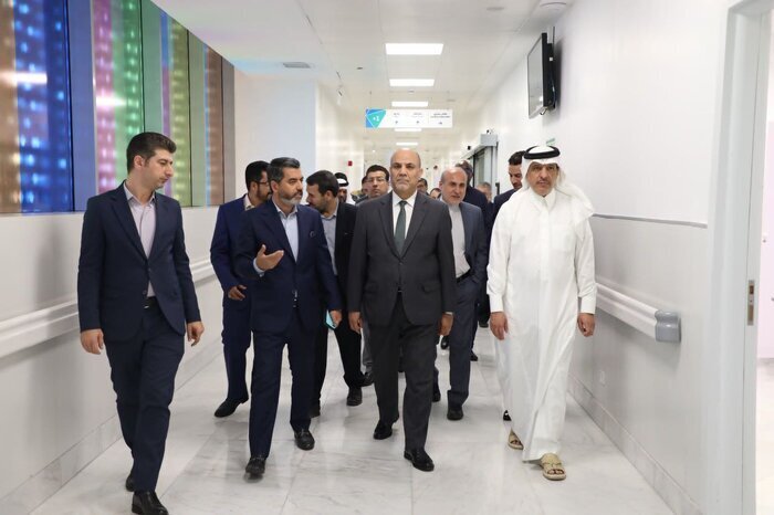 Un groupe d'ambassadeurs étrangers en poste à Téhéran a visité l'hôpital Barkat