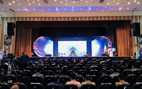 فضای مجازی، واقعیتهای دانشگاههای کشور را وارونه نشان میدهد