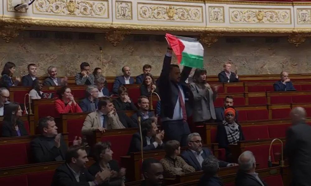 قانونگذار فرانسوی ضمن تاکید بر حمایت از فلسطین: "سمت درست تاریخ" را برگزیدم