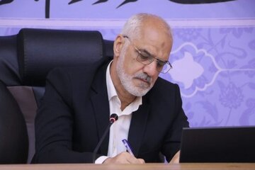 استاندار خوزستان در پیامی درگذشت مادران شهیدان رجبی و آبرومند را تسلیت گفت