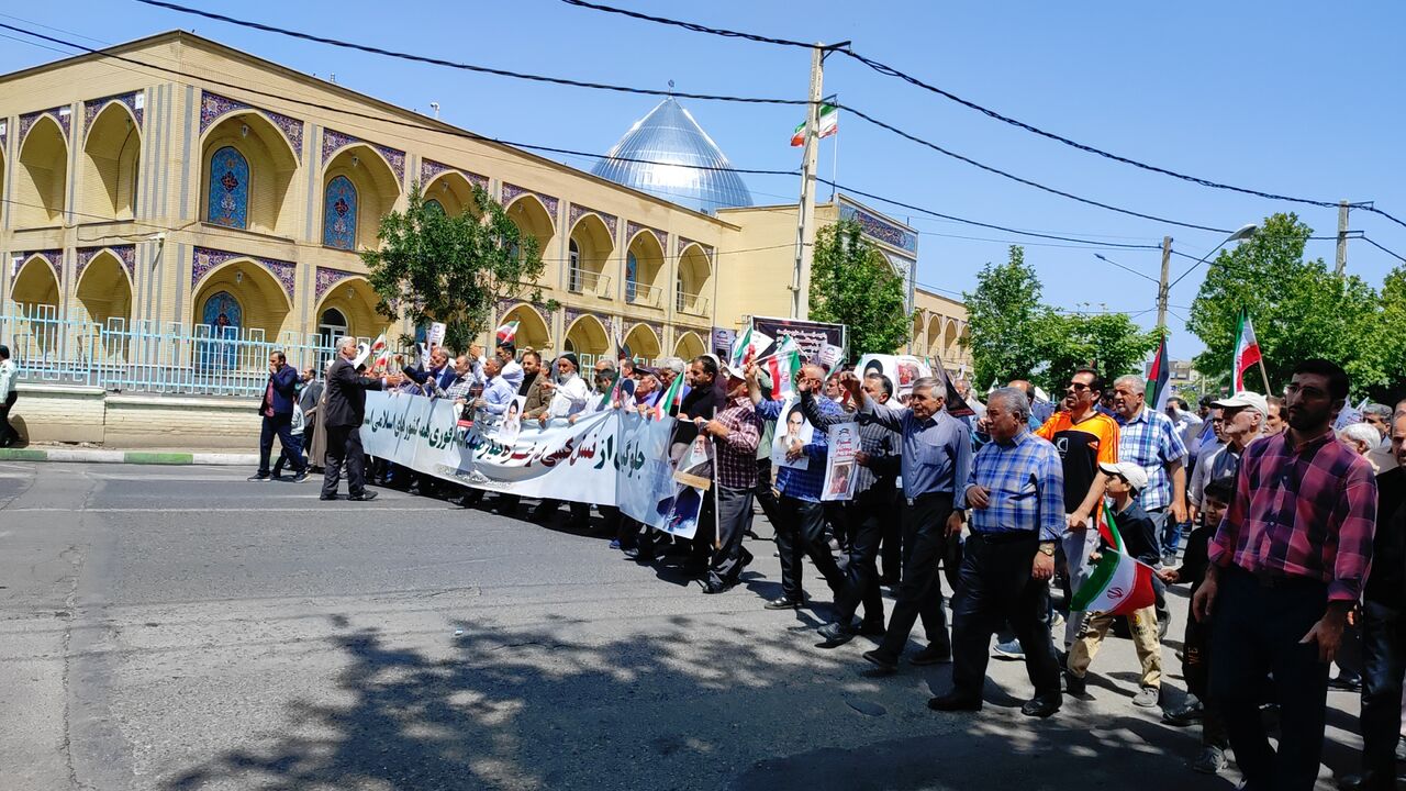 نمازگزاران آذربایجان‌غربی جنایت‌های رژیم صهیونیستی در رفح و غزه را محکوم کردند