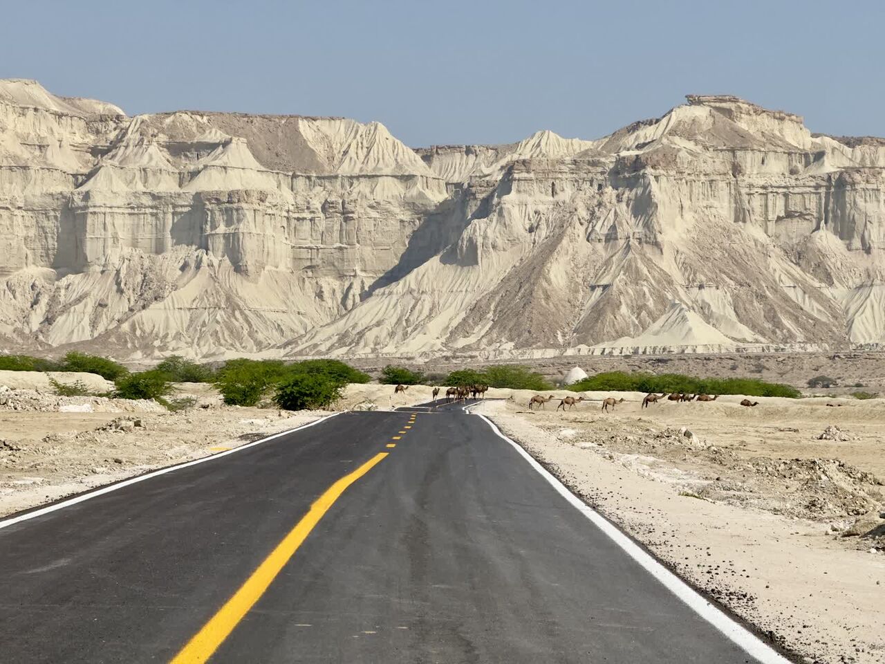 شهرستان میانه نیاز به ساخت ۳۹۸ کیلومتر راه اصلی و فرعی دارد شهرستان میانه نیاز به ساخت ۳۹۸ کیلومتر راه اصلی و فرعی دارد