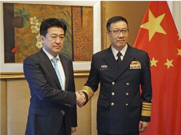 وزیران دفاع چین و ژاپن با یکدیگر دیدار کردند