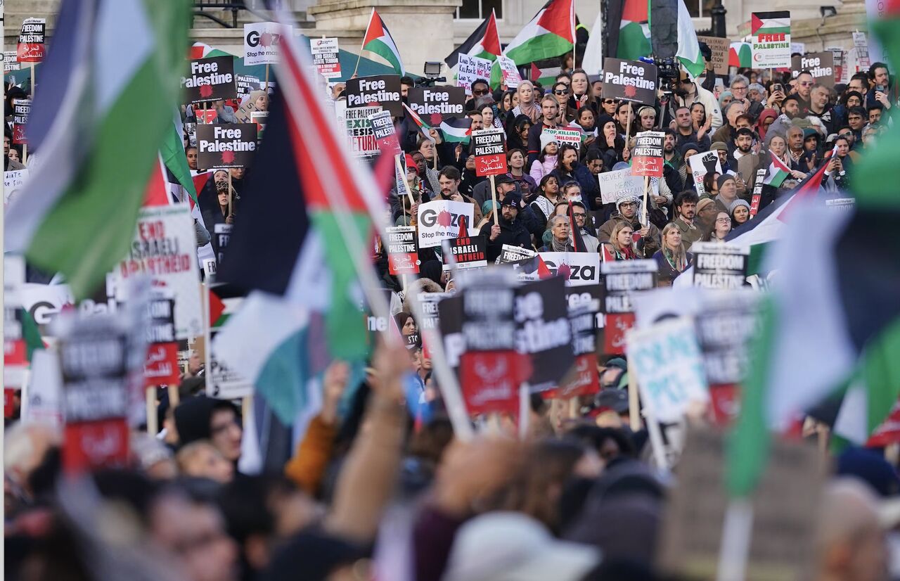 Pro-Palestine protests continue around UK for 33rd week