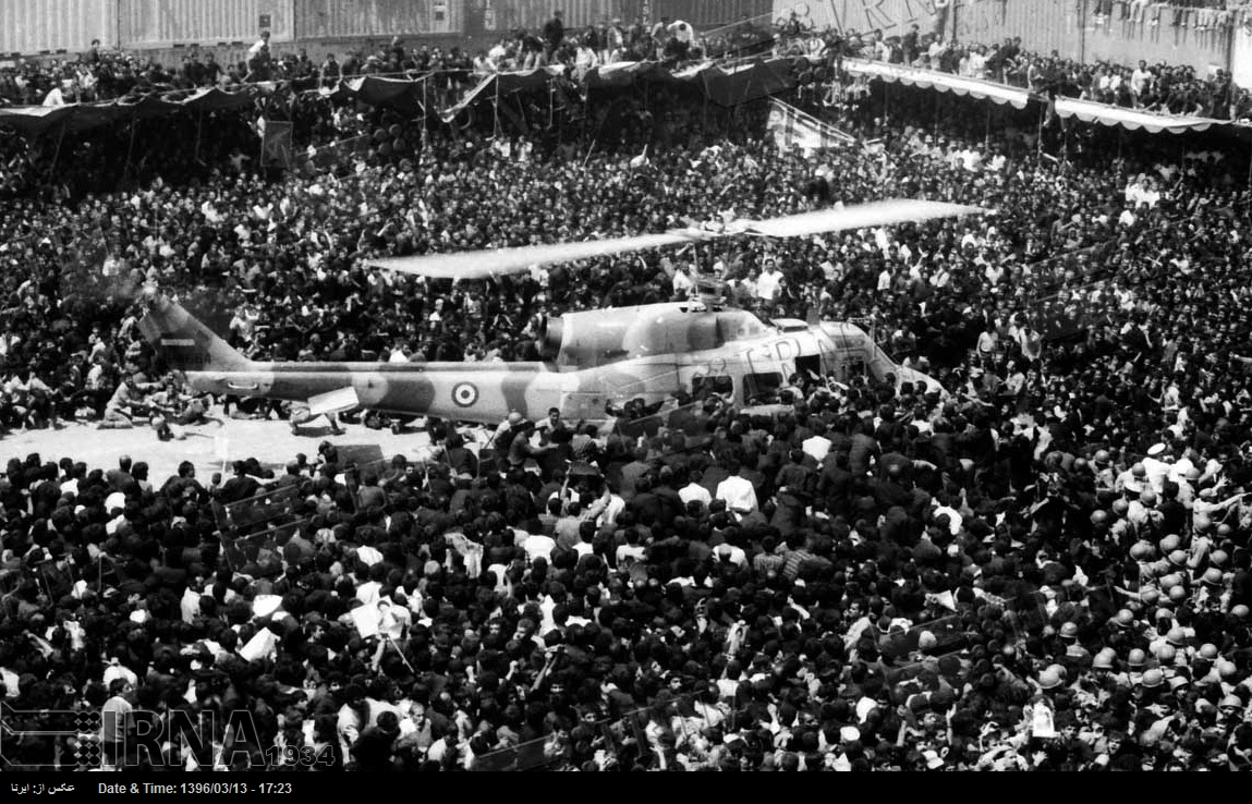 روزی که بالگردها مامور حمل پیکر امام(ره) شدند/ مستندی که هر سال مخاطب دارد