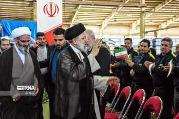 قشقایی : رئیس جمهور شهید وعده های صادق به مردم داد و به آنها عمل کرد