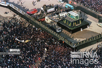 Des images inédites des plus grandes funérailles du monde révélées par l’IRNA