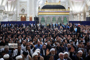 Große Beteiligung der Menschen an der Gedenkzeremonie für Imam Khomeini