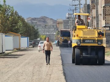 آسفالت معابر خاکی بافت فرسوده چهار شهر قزوین