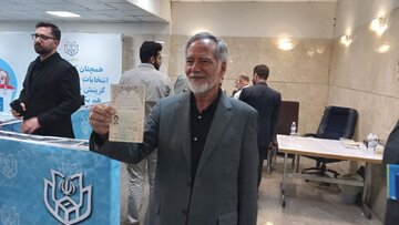 حضور محمد ناظمی اردکانی در ستاد انتخابات کشور
