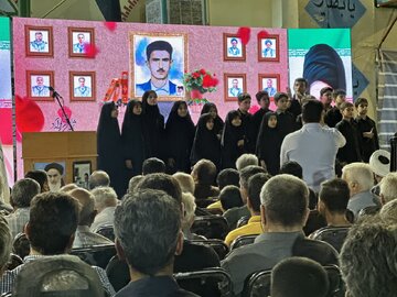 برگزاری مراسم گرامیداشت شهدای ۱۵ خرداد در ورامین