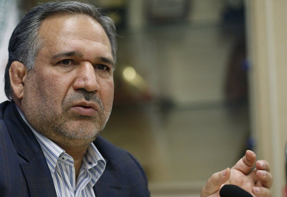 حسینی: برای تحول اقتصادی به صحنه آمده‌ام