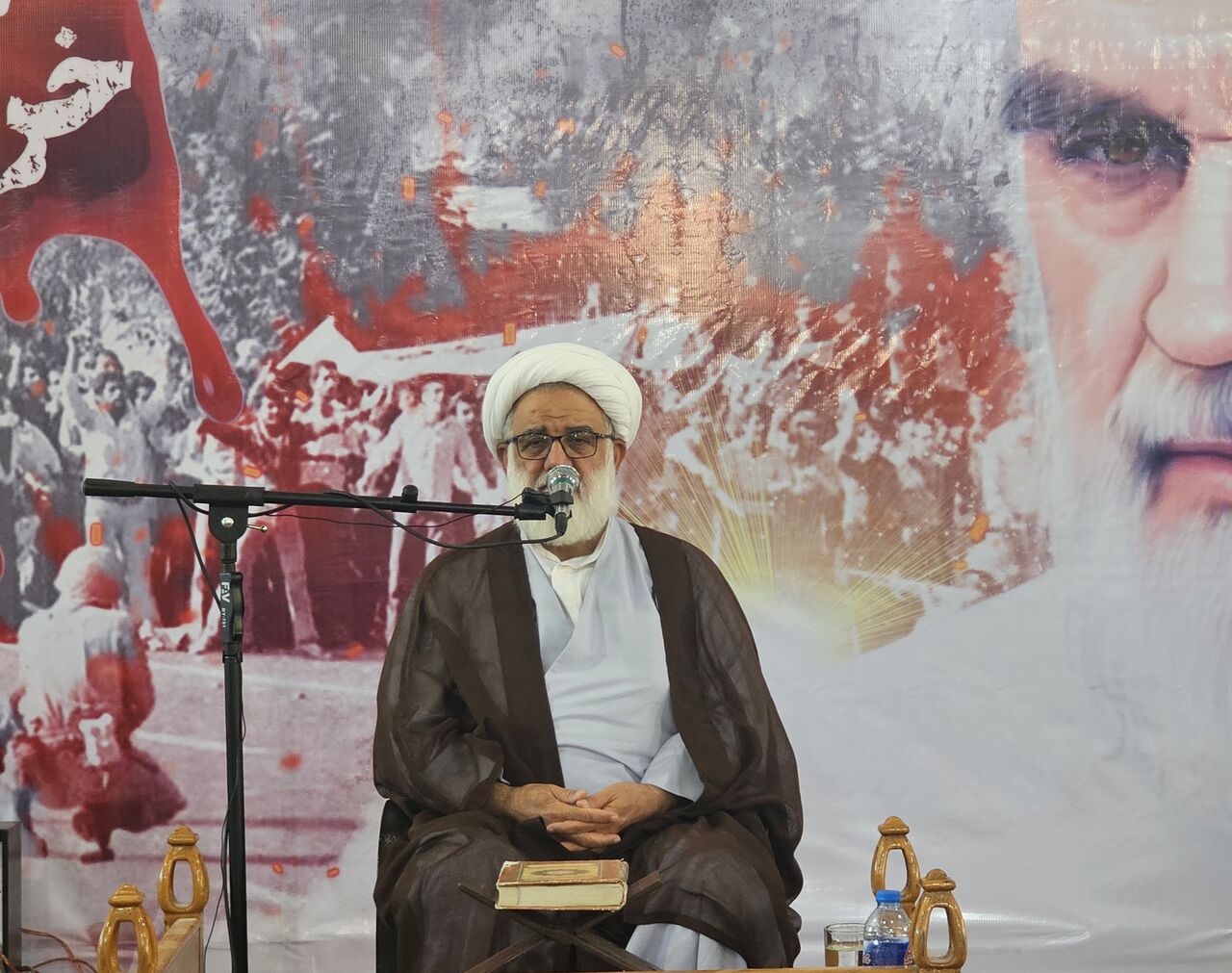 امام خمینی (ره) بنیانگذار تحول و پیشرفت کشور بود امام خمینی (ره) بنیانگذار تحول و پیشرفت کشور بود
