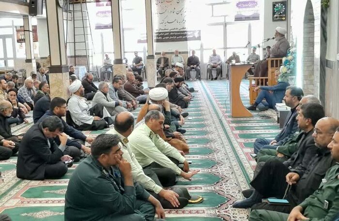 راهبرد امام راحل بر اساس اندیشه اسلامی است