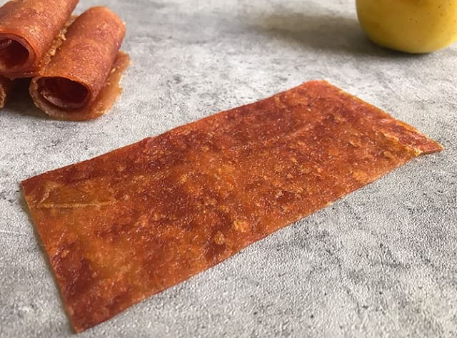 ۴ روش تهیه لواشک گوجه سبز خوشمزه با آفتاب، فر و پنکه