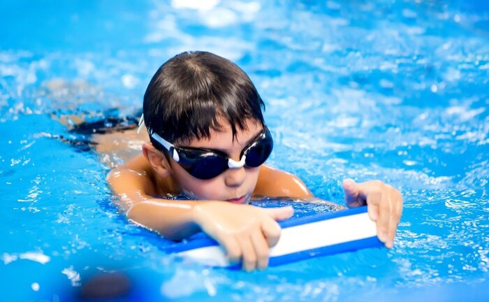 هشدار به شناگران در آبهای آلوده/ خطر انتقال بیماریهای عفونی